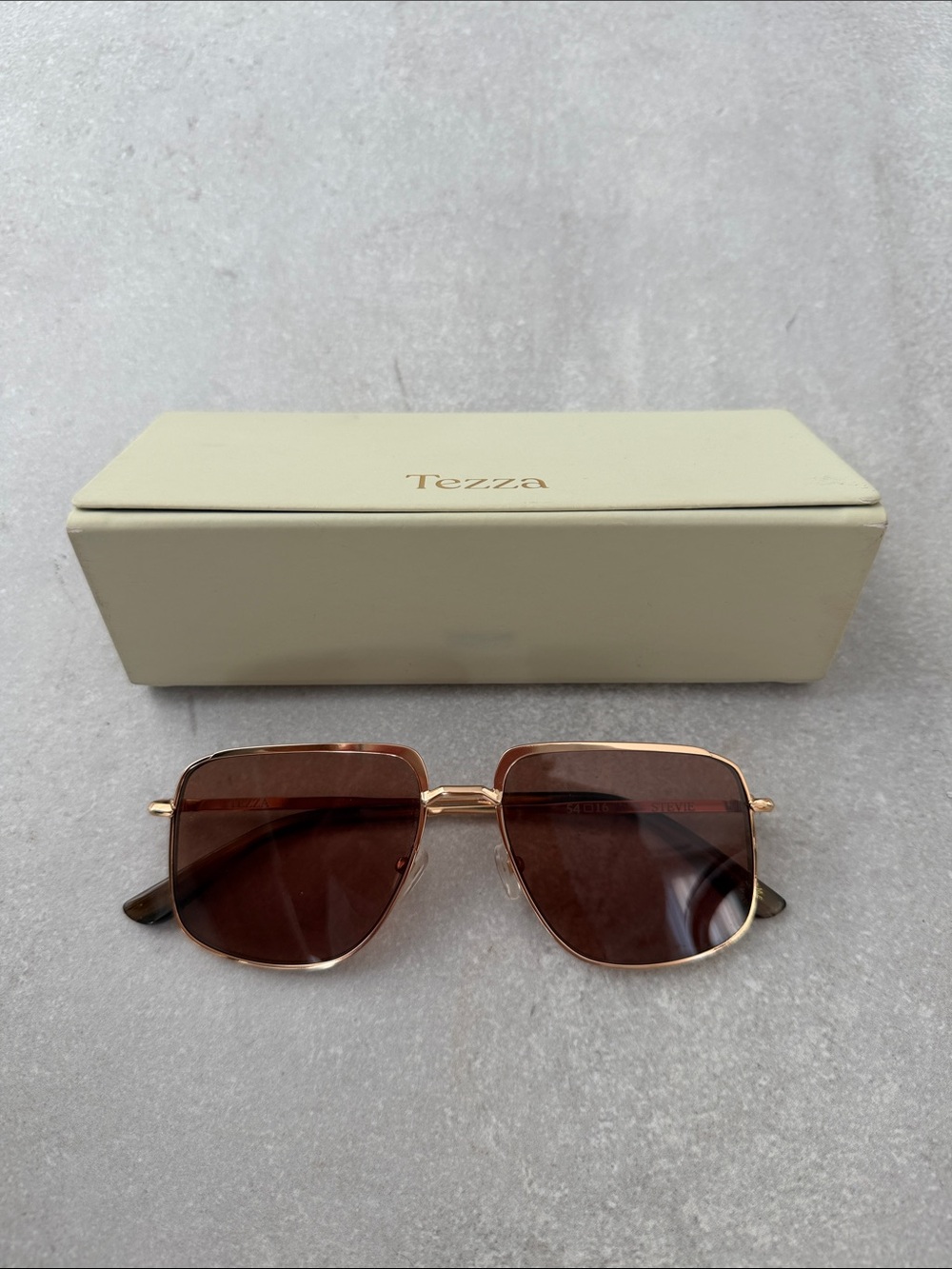 Women's Gold Frame Brown Lens Sunglasses